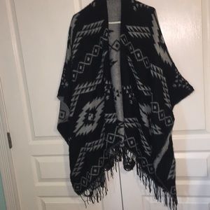 Black and gray reversible Aztec poncho